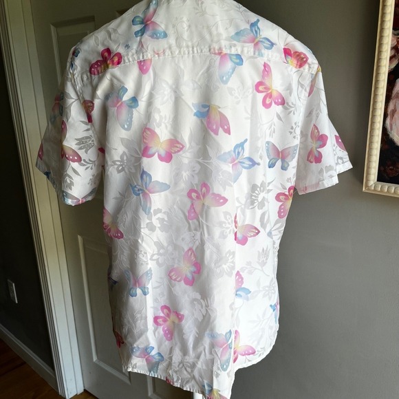Alfred Dunner Butterfly Print Button Up Shirt Short Sleeve White Floral Top - Picture 8 of 8
